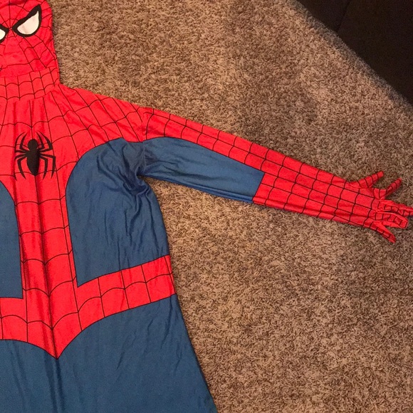 Spider-Man Costume - Picture 5 of 6